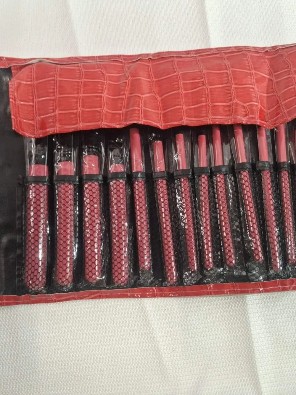 Make-Up Brush Set Faux Leather Red Roll Up Snap Close Case